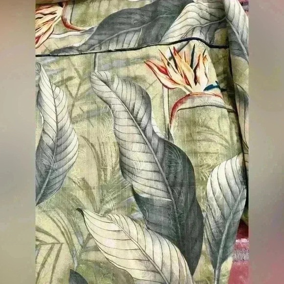Tommy Bahama Bird Of Paradise 100% Silk Size M - Picture 6 of 7